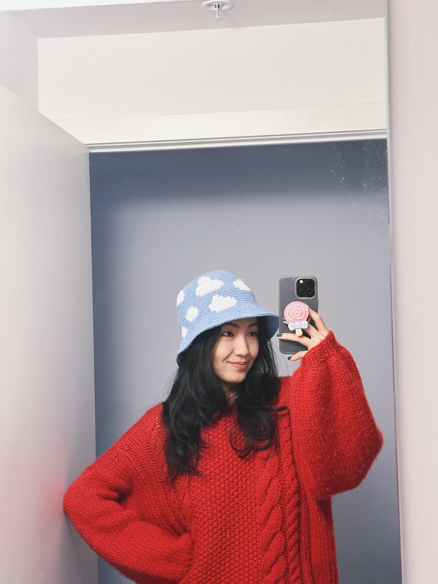 Head in the Clouds Bucket Hat-Muster
