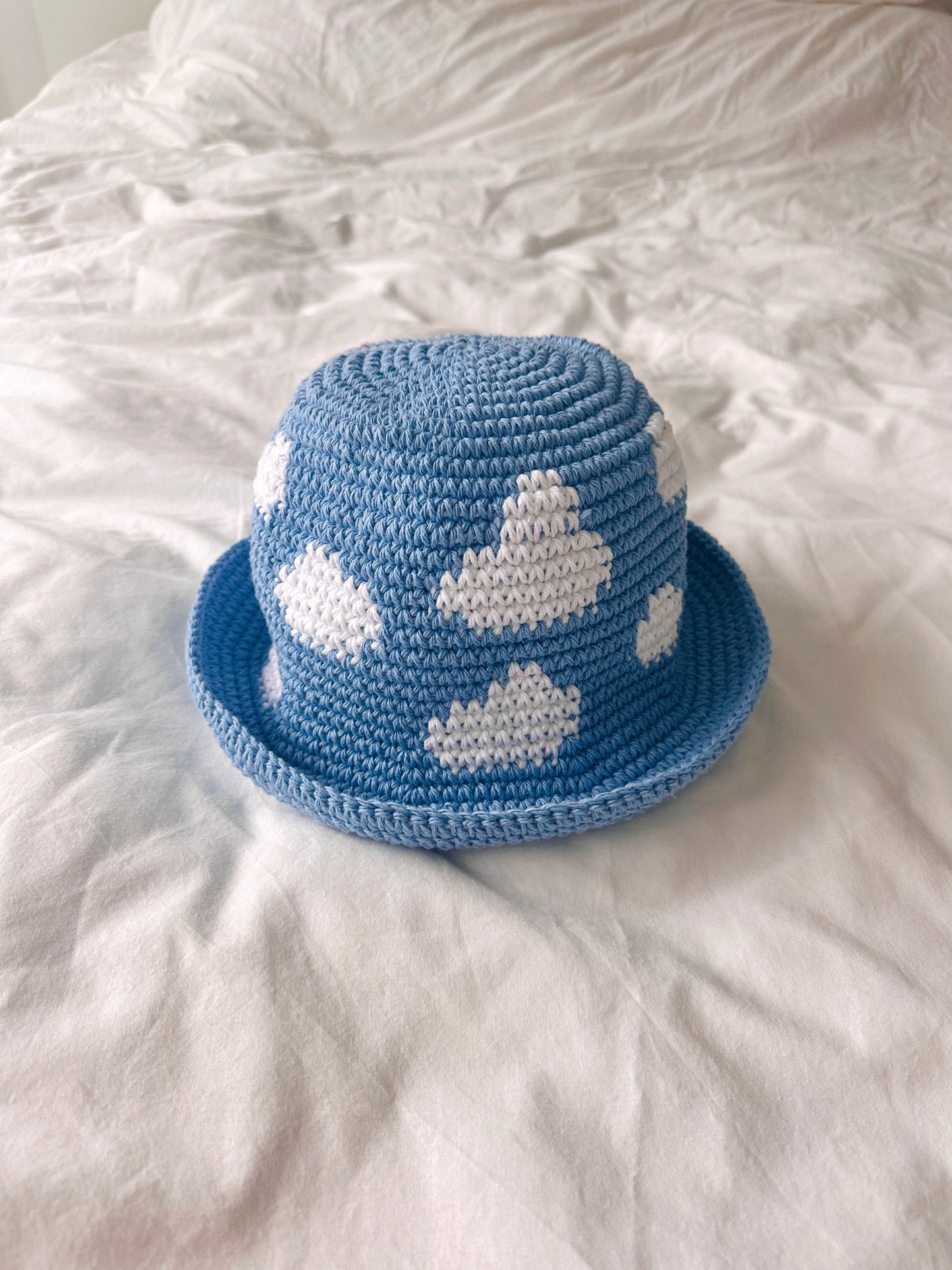 Head in the Clouds Bucket Hat-Muster